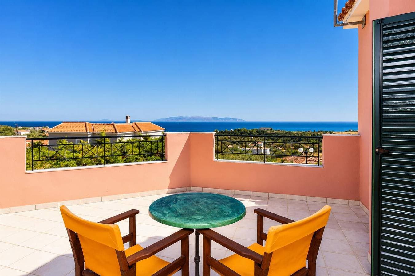 Foto 4 von 27: Villa für 6 Personen mit Balkon