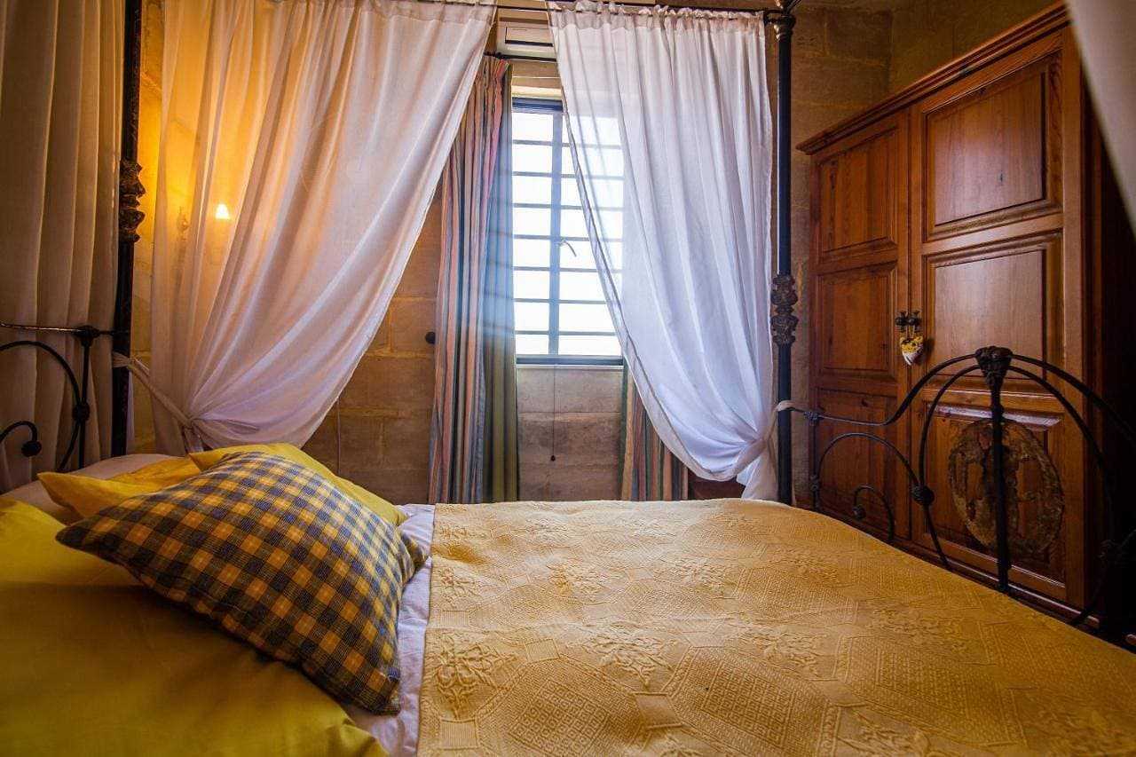 Foto 7 von 18: Double Room with Shared Bathroom