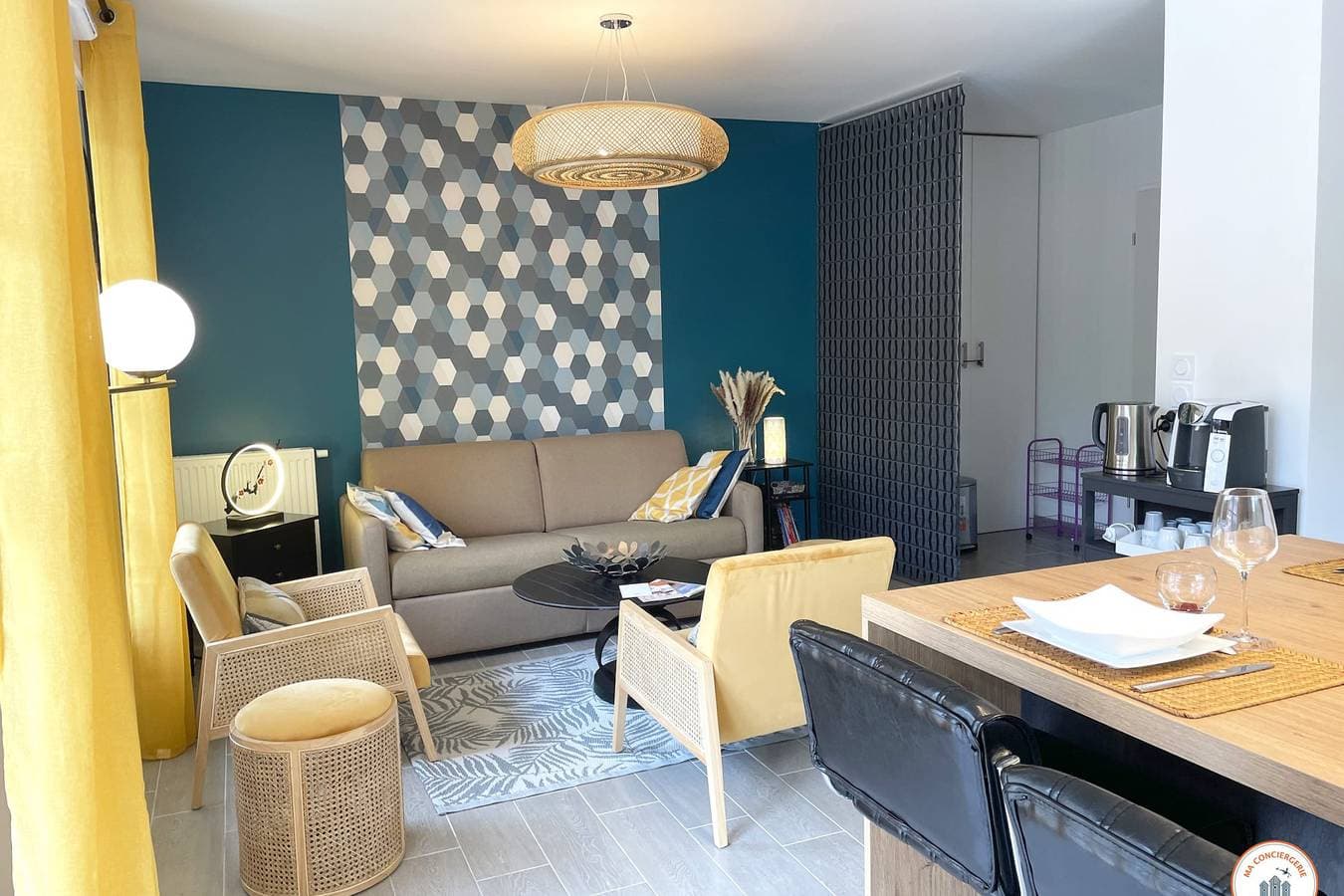 Foto 3 von 34: Ferienwohnung für 4 Personen mit Terrasse