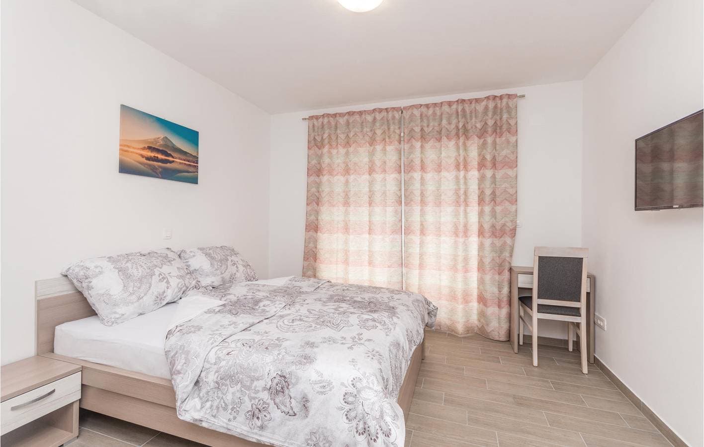 Foto 10 von 23: Gemütliche Ferienwohnung mit Pool, Terrasse und 600 m entferntem Strandzugang