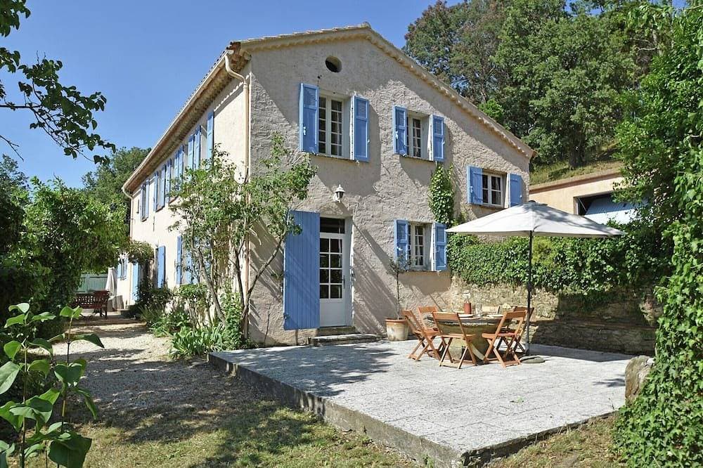 Großes Ferienhaus mit Pool im Var. 1