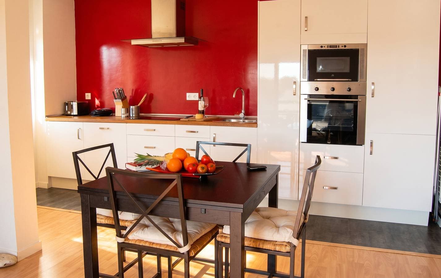 Foto 6 von 15: Charmantes Apartment in Alvor, 70 m², Balkon & Gartenblick