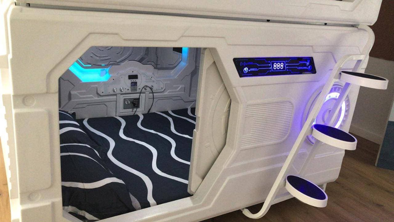 Foto 7 von 17: Capsule Double in Dormitory Room with Shared Bathroom