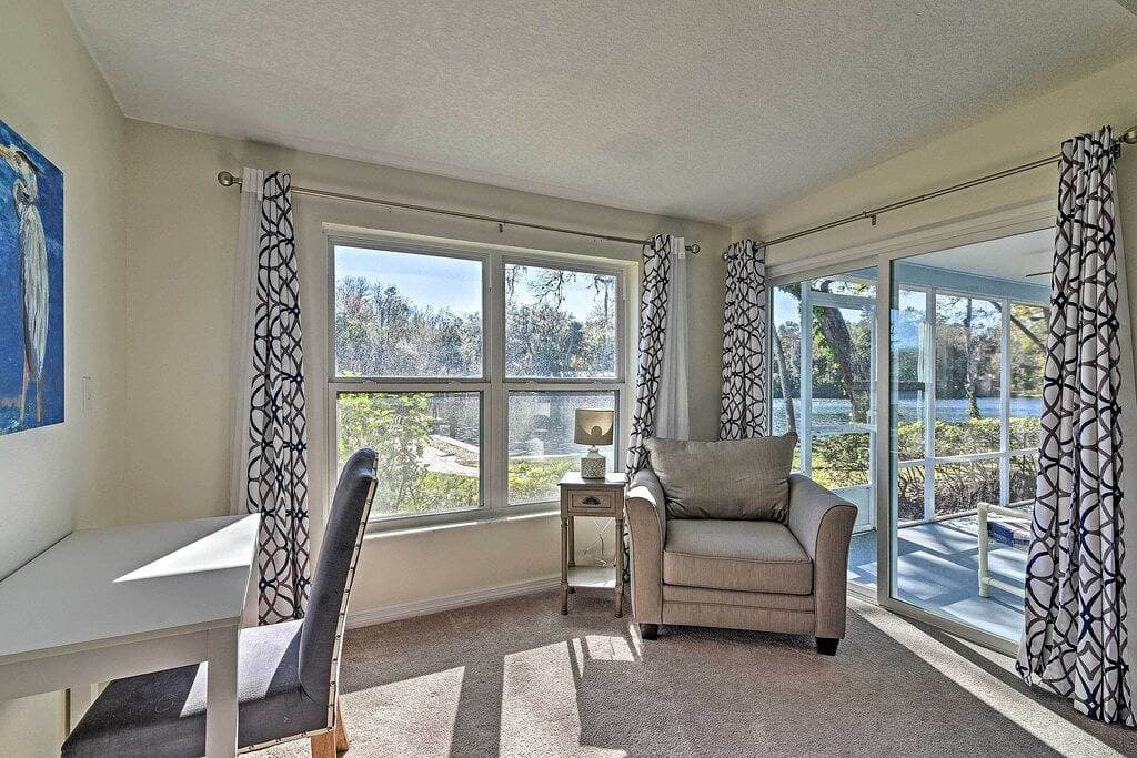 Foto 10 von 33: Riverfront Home w / Dock - 1 Mi zum Homosassa St. Park