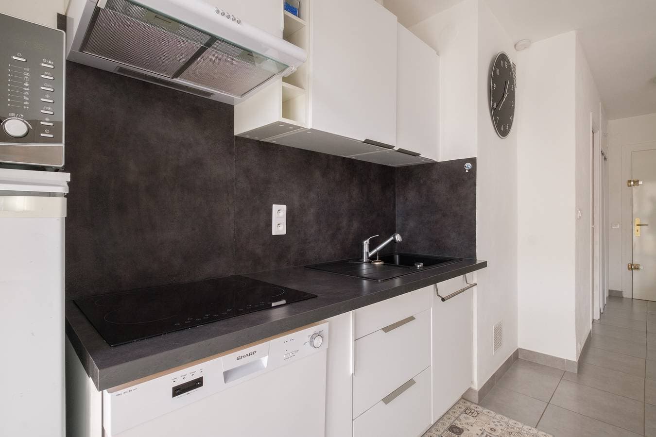 Foto 13 von 23: Appartement '2 Zimmer Nahe Strände Go011' mit Balkon und WLAN