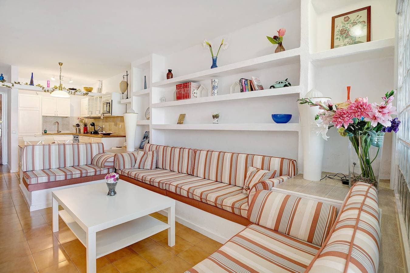 Foto 6 von 25: Ferienwohnung 'Isla & Ocean' mit Pool und WLAN