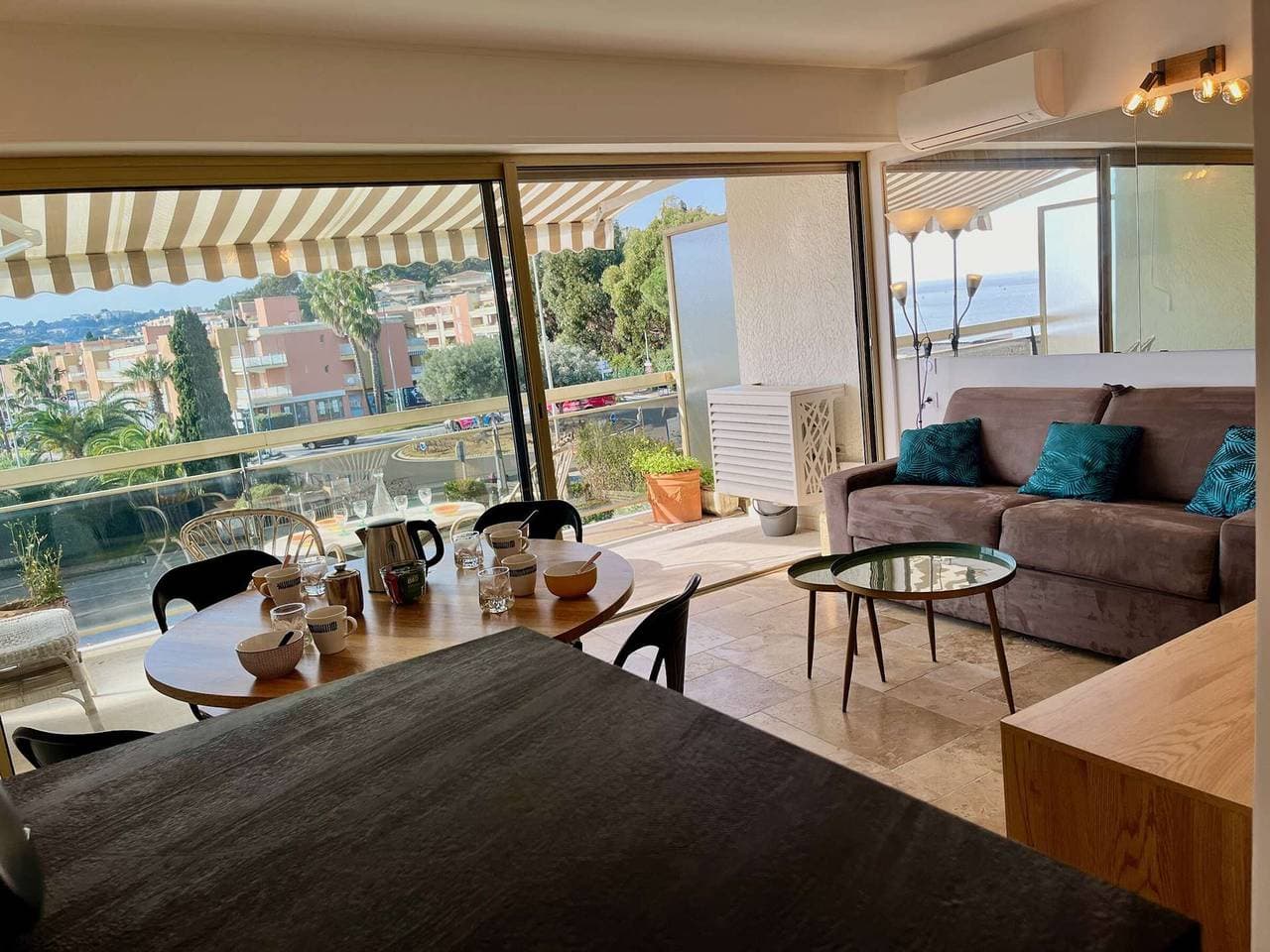Foto 9 von 17: Modernes Studio mit Parkplatz und Klimaanlage in Cavalaire-sur-Mer