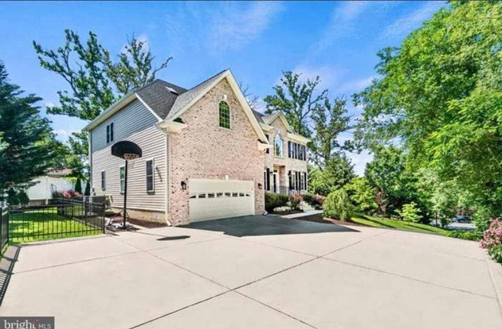 Foto 5 von 26: Five-Bedroom House