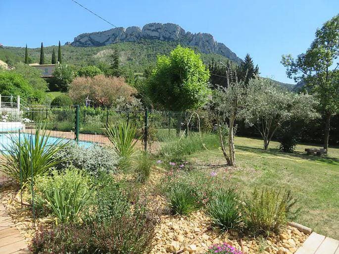 Foto 3 von 12: Le Refuge Des Cyprès