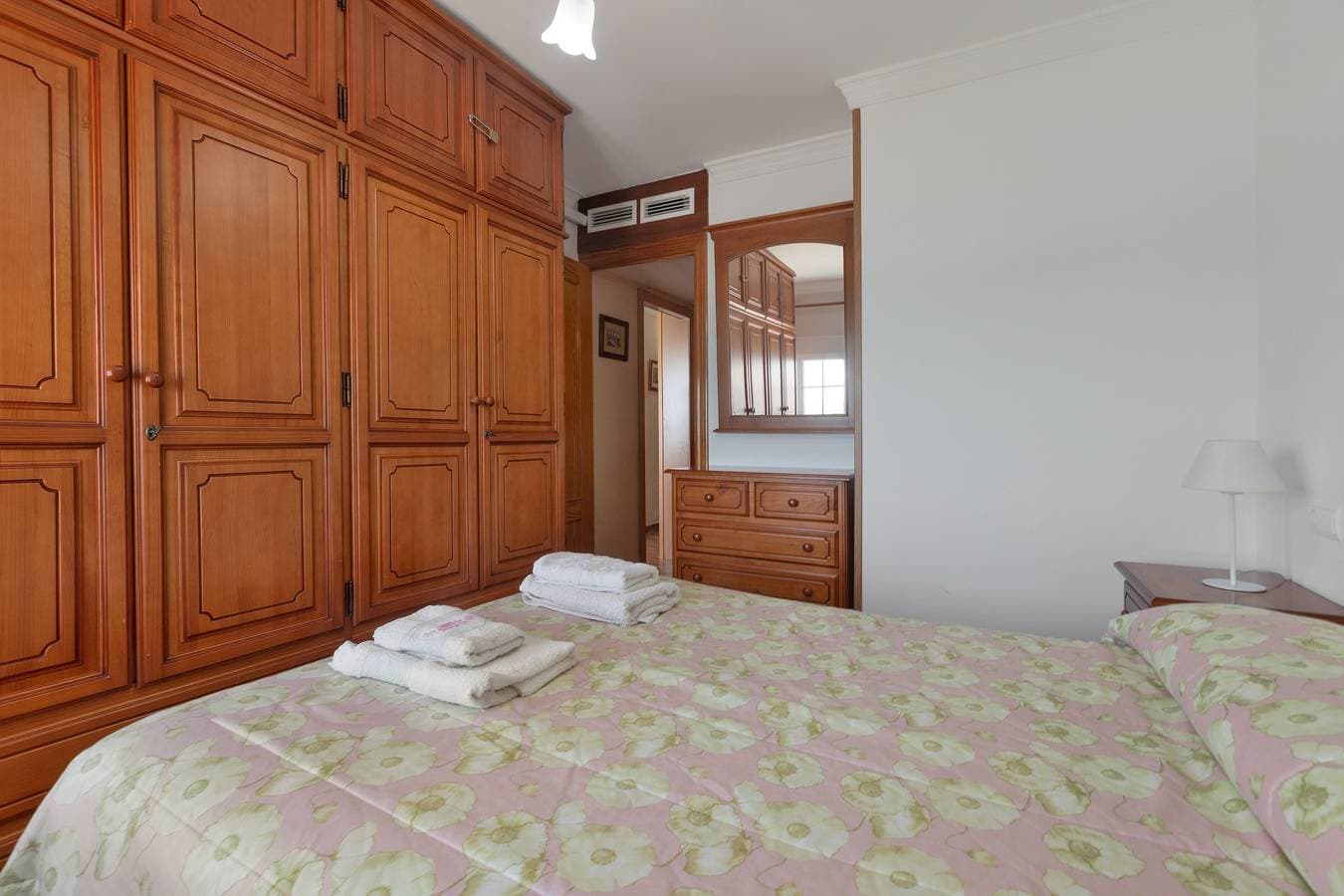 Foto 10 von 27: Apartment in erster Strandreihe mit herrlichem Blick auf die Bucht von Málaga