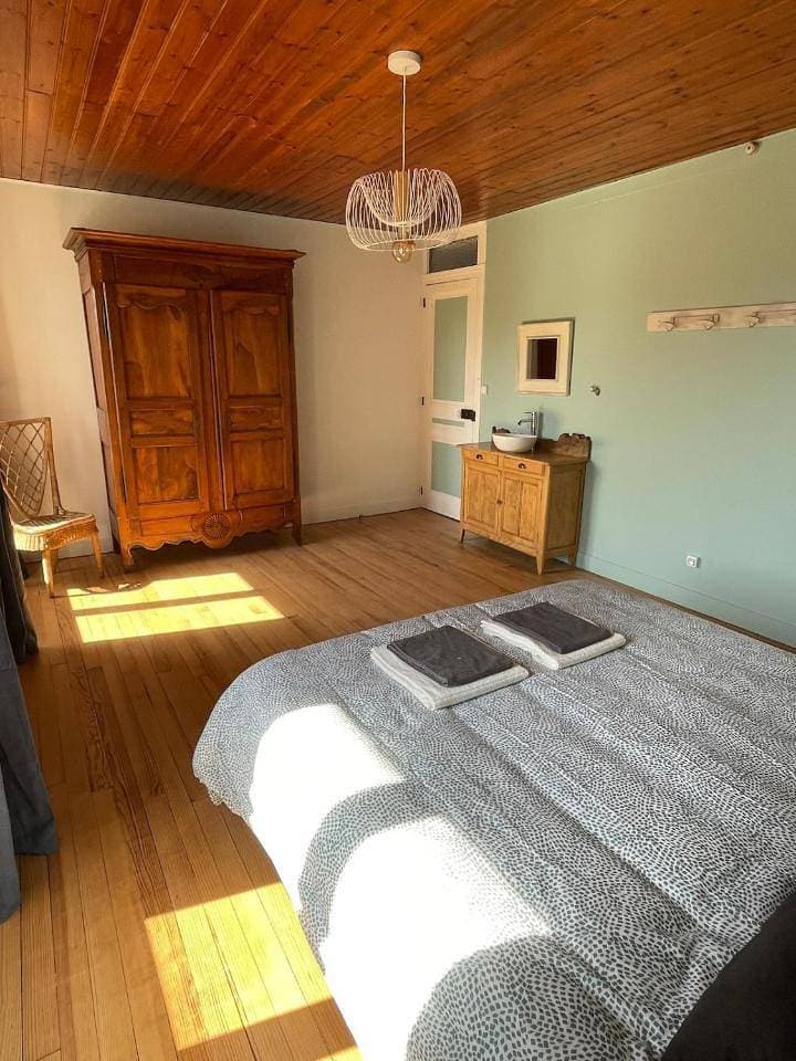 Foto 9 von 45: Three-Bedroom House