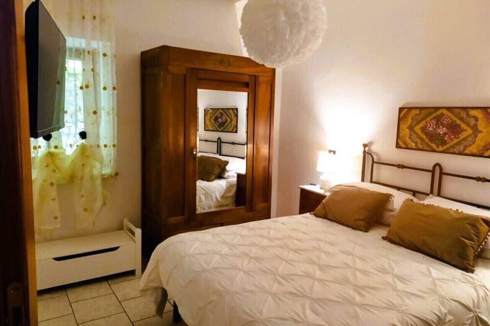 Fantastic appartment in historical Center-Free Parking available few meters away 1