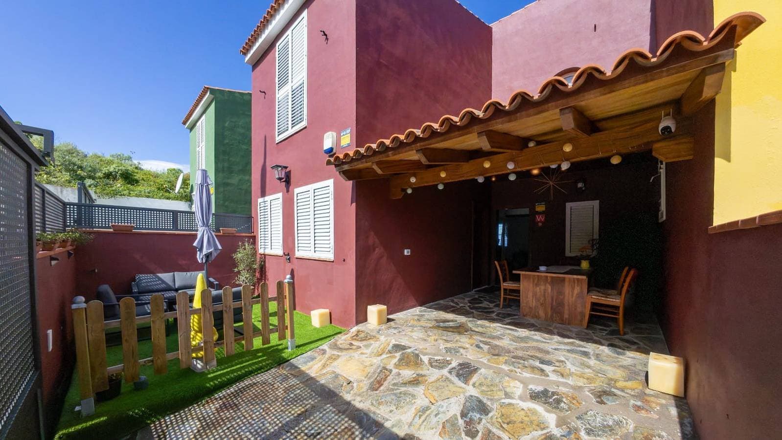 Foto 2 von 33: Ferienhaus für 5 Personen mit Balkon