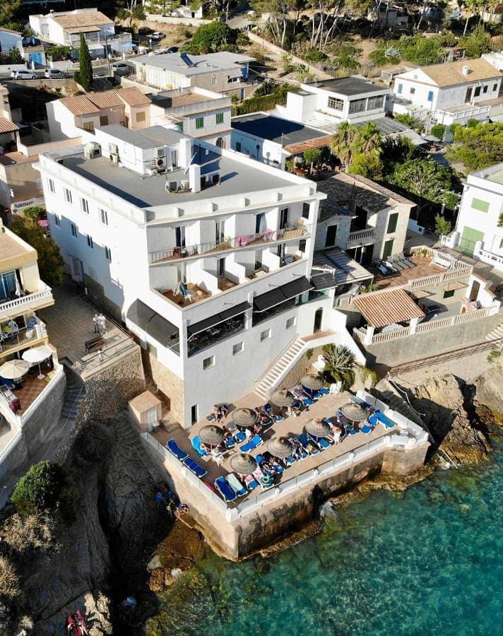 Hostal Dragonera 1