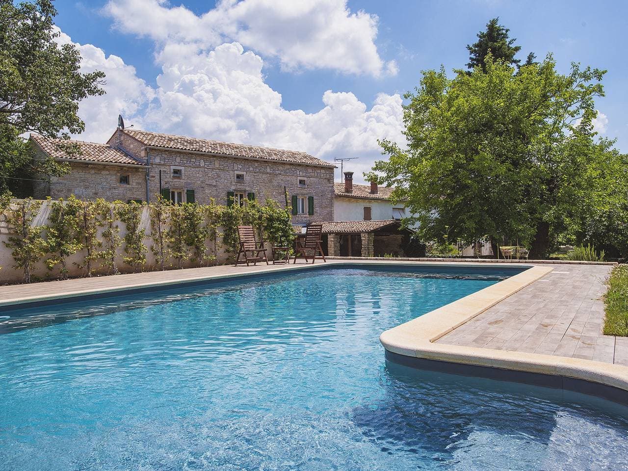 Foto 9 von 34: Ferienhaus Svetvincenat mit Pool