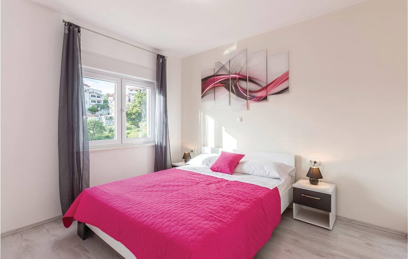 Foto 4 von 21: Gemütliche Ferienwohnung mit Pool und Terrasse, 2 km vom Strand Strobec entfernt