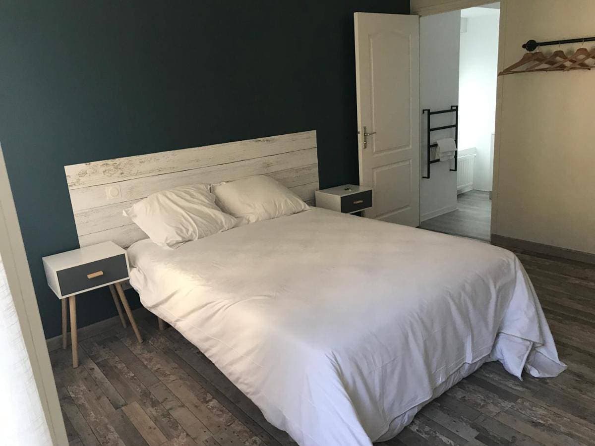 Foto 4 von 5: Double Room with Private Bathroom