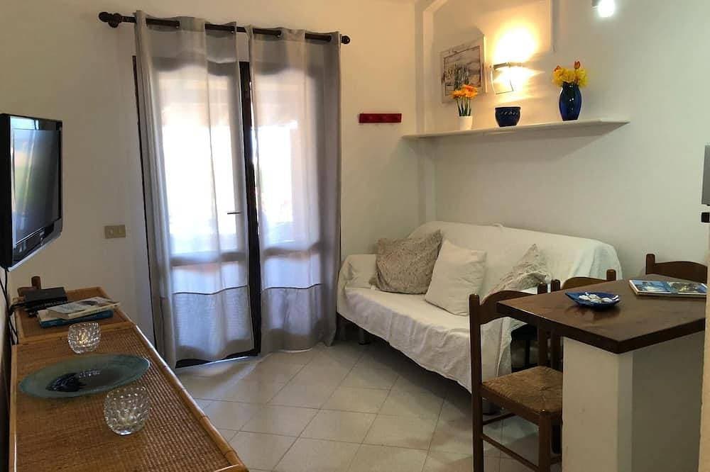 Foto 7 von 21: Three-room apartment Taverna sea view 200 mt beach