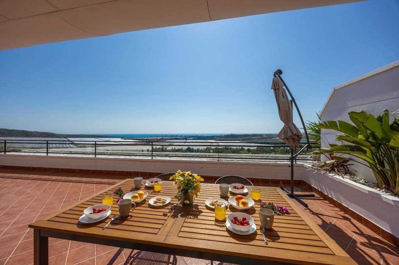 Foto 5 von 5: Two-Bedroom Apartment with Bay View