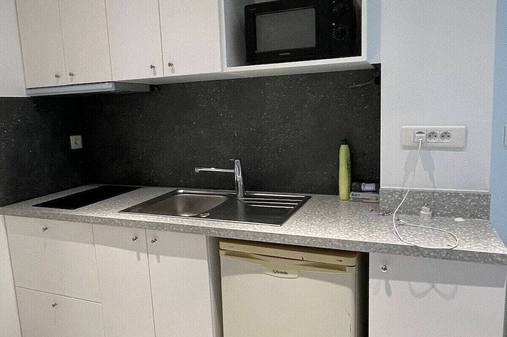 Foto 9 von 12: Apartment-Eigenes Badezimmer-Apartment-Blick auf den Hof
