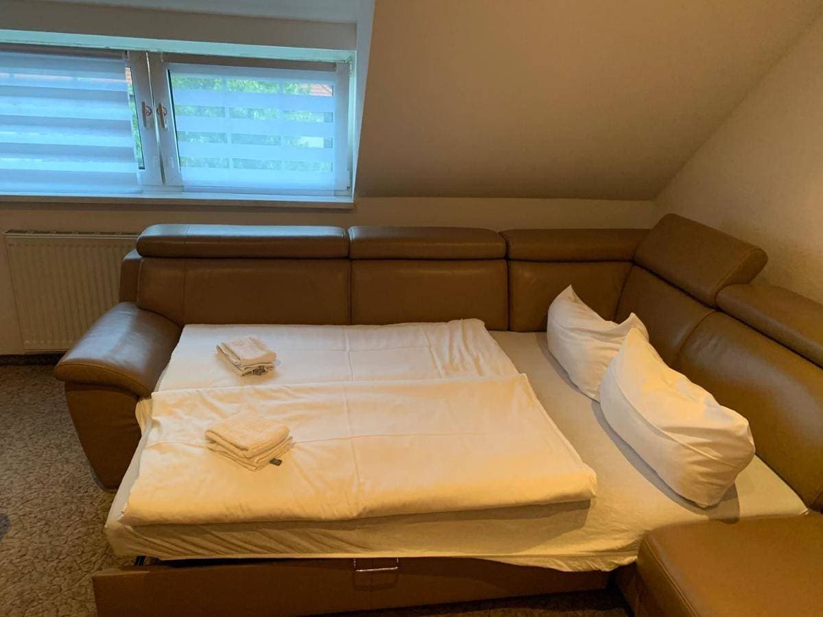 Foto 2 von 5: Twin Room
