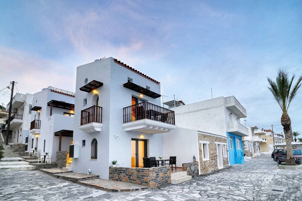Foto 10 von 24: Myrtos Mare Suites - Seafront Maisonette