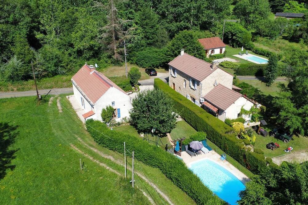 Maison de Charme à la Campagne, Avec Piscine Privée 1