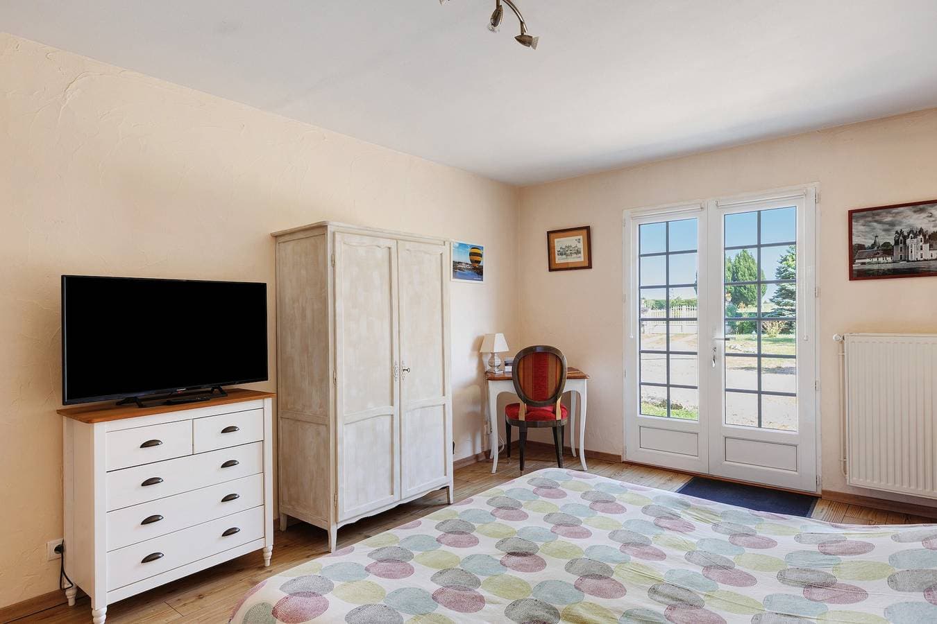 Foto 6 von 26: Bed & Breakfast 'Chambre Lavande' mit Gemeinschaftspool, Garten und WLAN