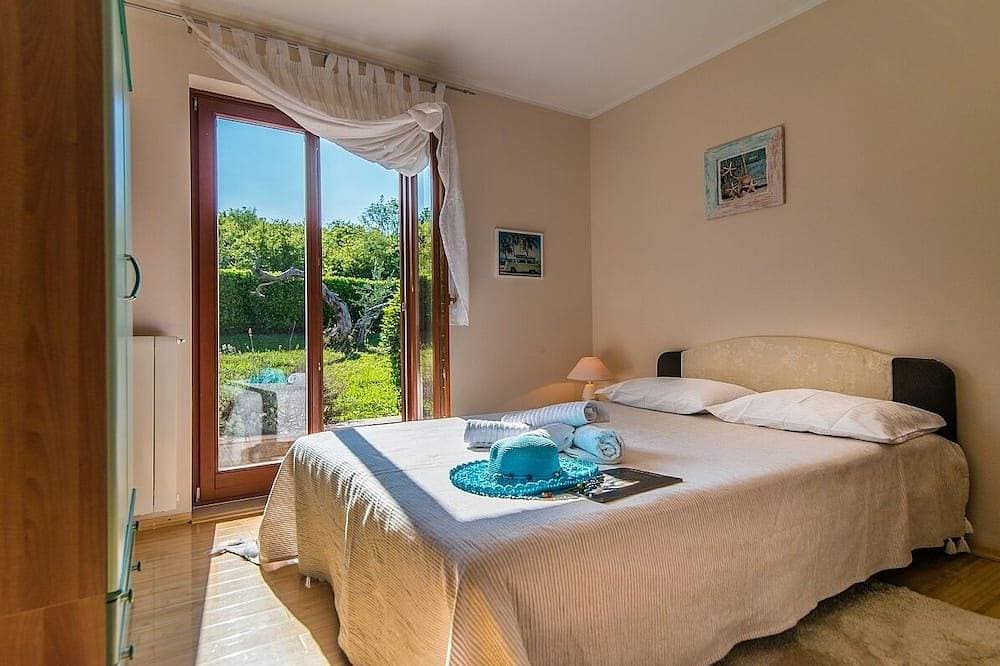 Foto 5 von 26: Große Villa mit privatem Pool, ideal gelegen, nur 15 Minuten vom malerischen Ferienort Rovinj entfernt!
