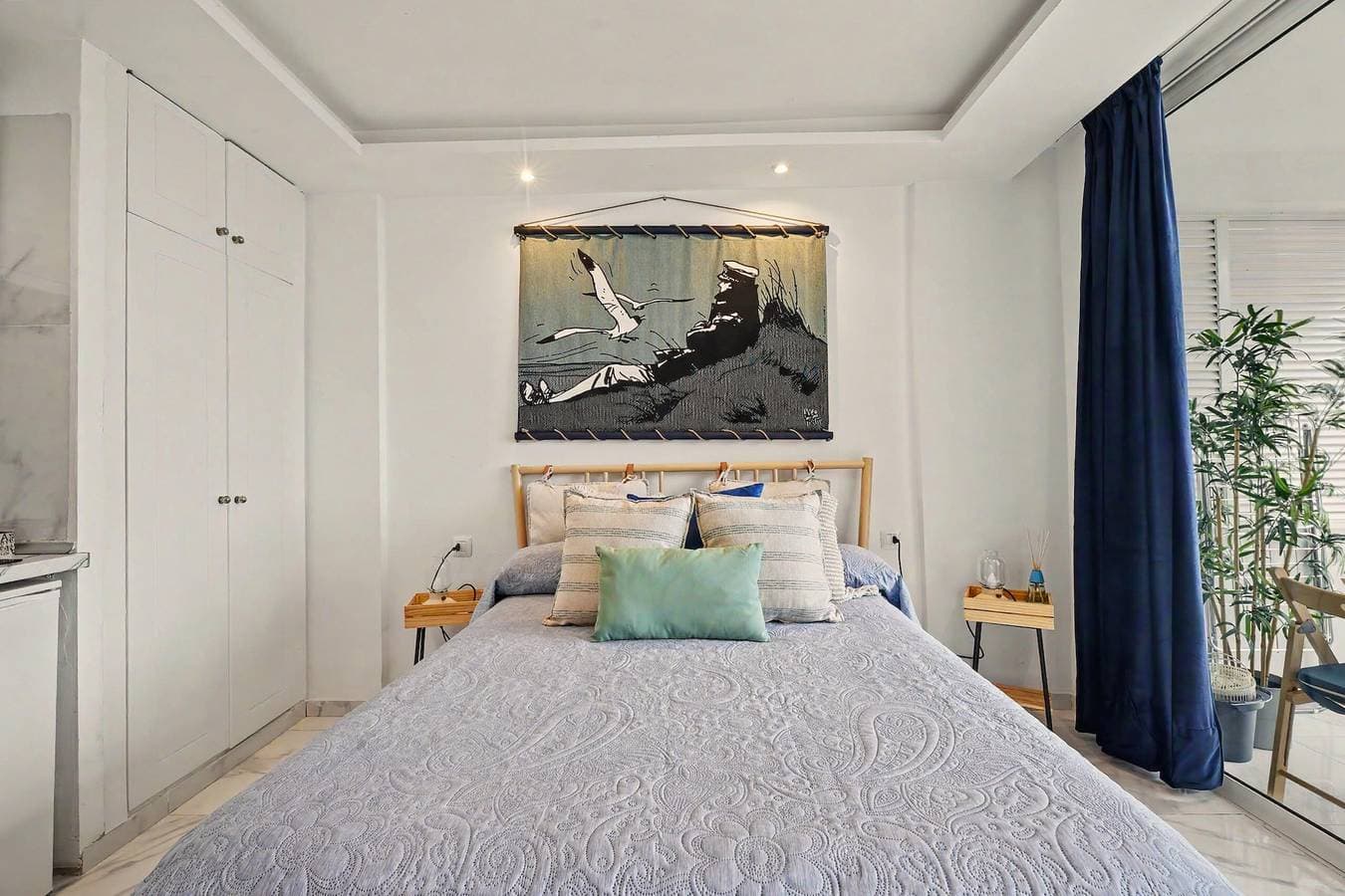 Foto 5 von 23: Ferienapartment 'Suit Atlántica' mit Meerblick, Pool und WLAN