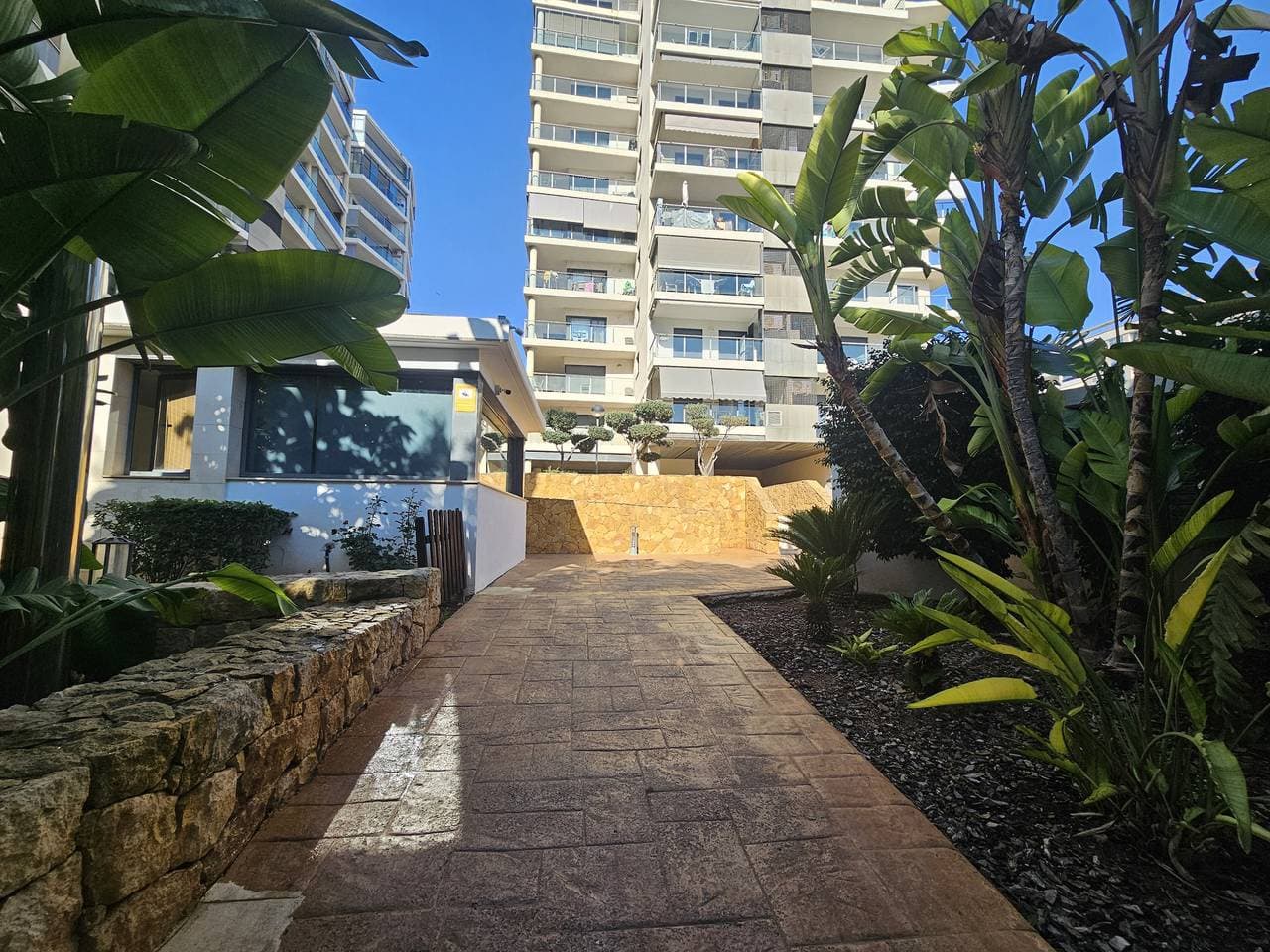 Foto 10 von 44: Ferienwohnung für 4 Personen mit Terrasse