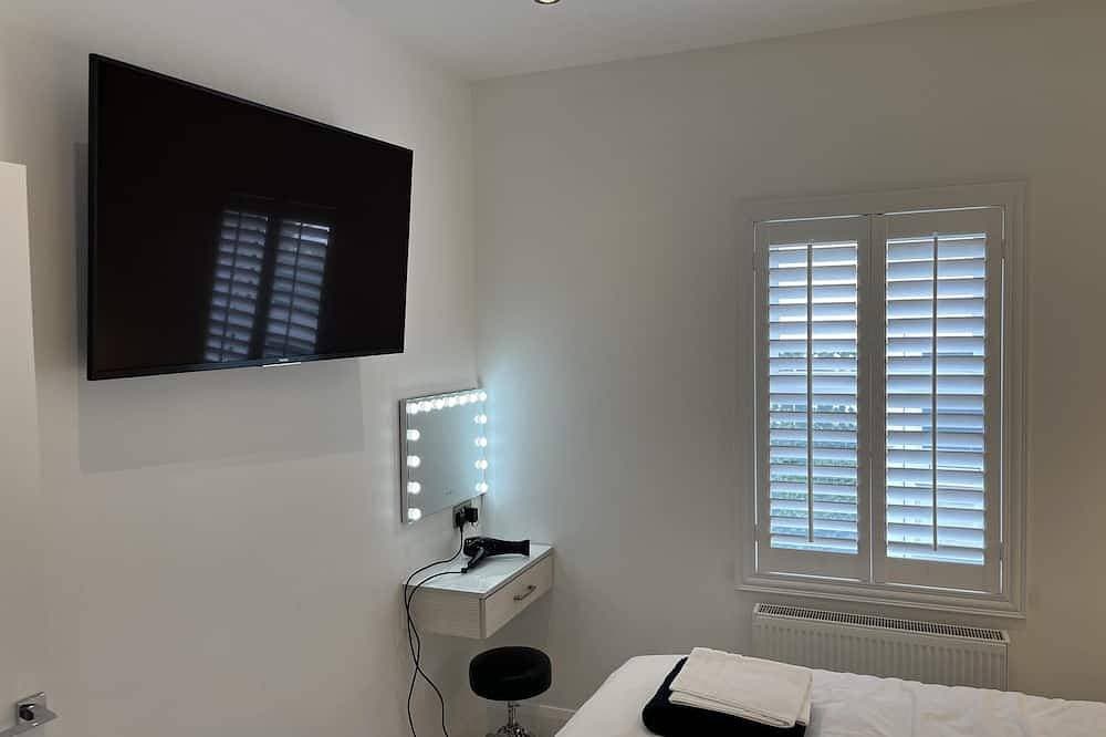 Foto 3 von 27: Cottage-Sleeps 5-Parking-Near Beach-Fireplace