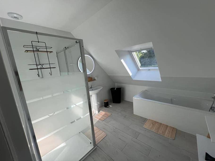 Foto 4 von 12: Three-Bedroom House