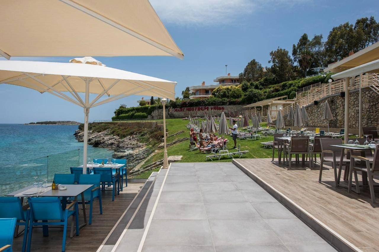 Foto 6 von 80: Three-Bedroom Villa with Private Pool