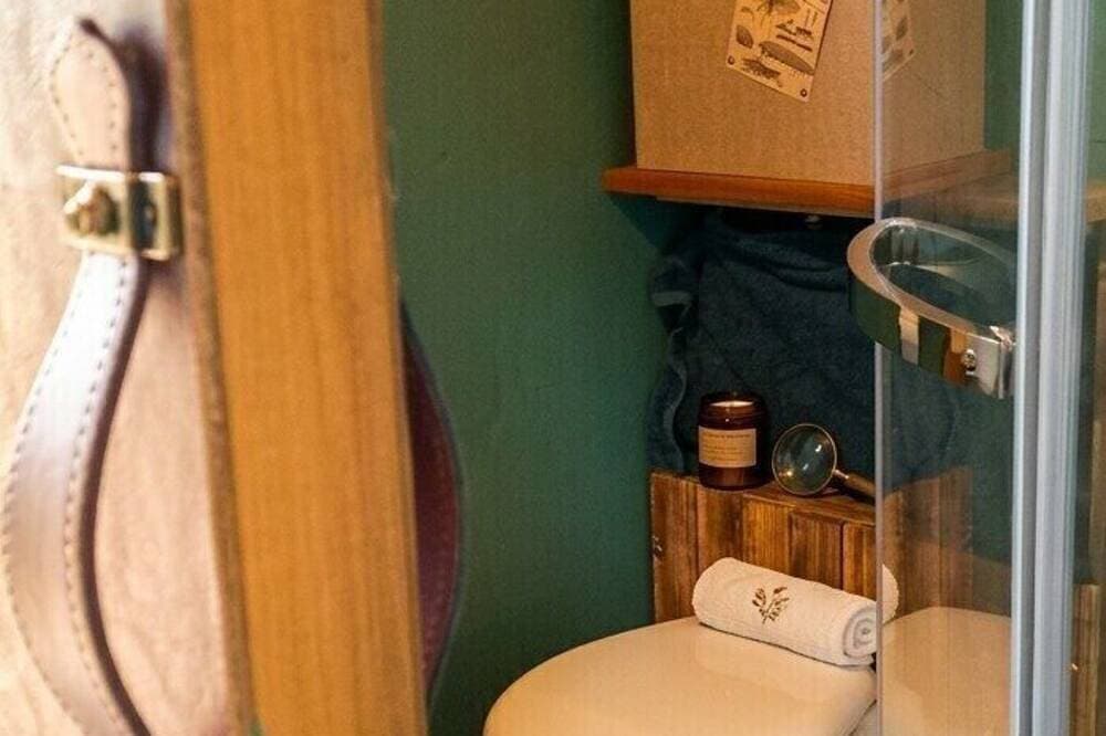 Foto 5 von 22: Tiny house-Eigenes Badezimmer
