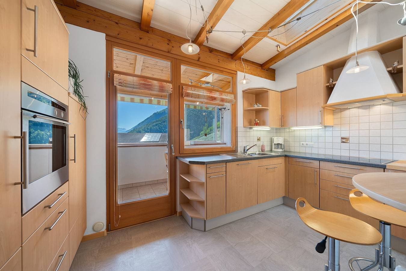 Foto 6 von 33: Apartment „Haus Bergwies“ mit Bergblick, Gemeinschaftspool und WLAN
