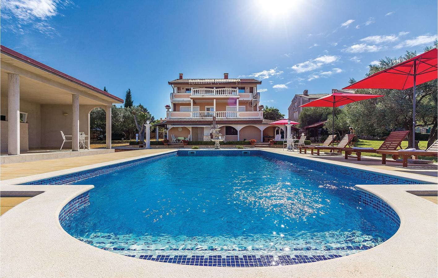 Reizende Ferienwohnung mit Terrasse und Pool, 1,5 km vom Strand von Fažana entfernt 1