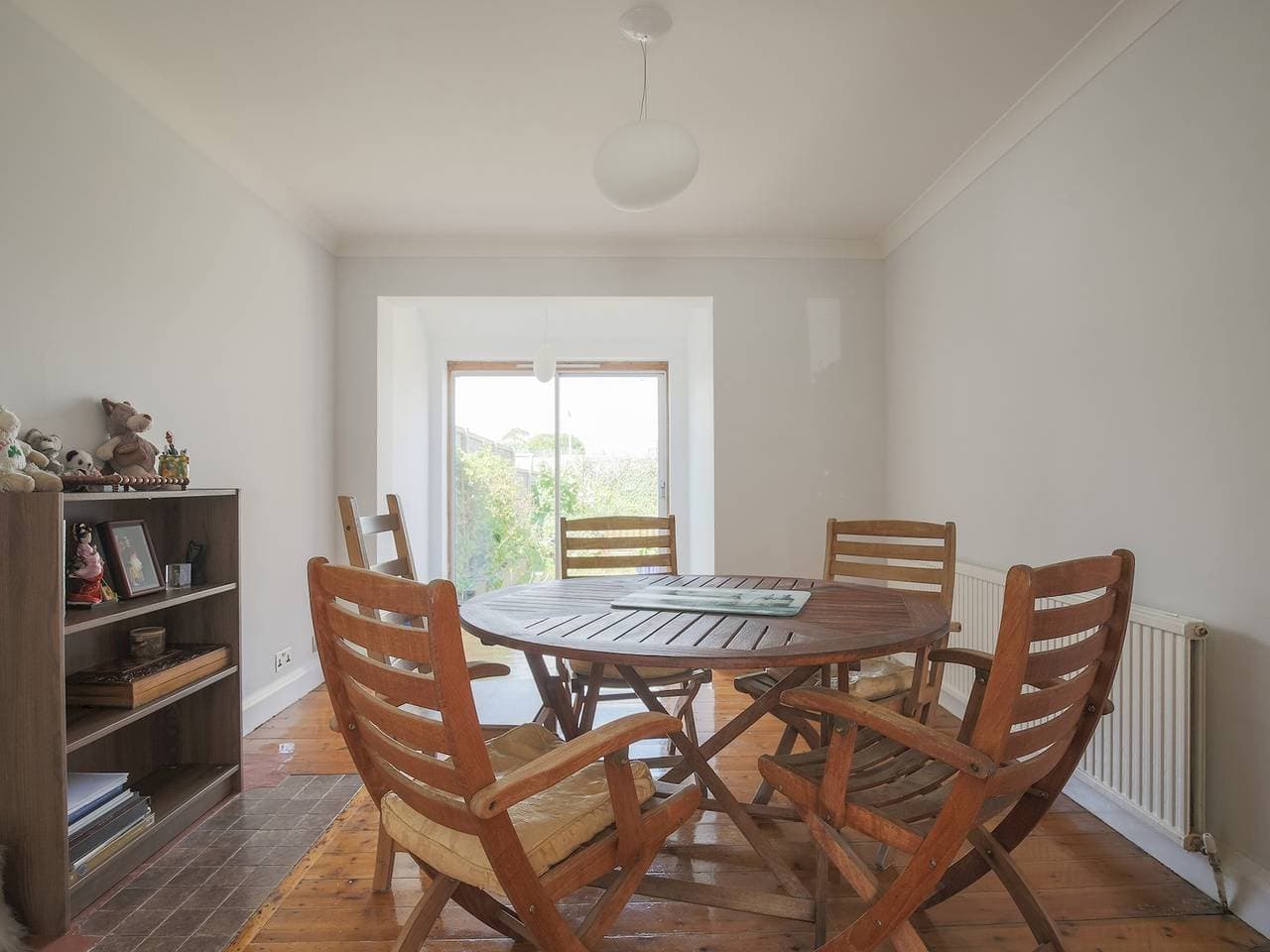 Foto 13 von 30: Charming Family Home in Windsor - Parking & Garden - Pass the Keys