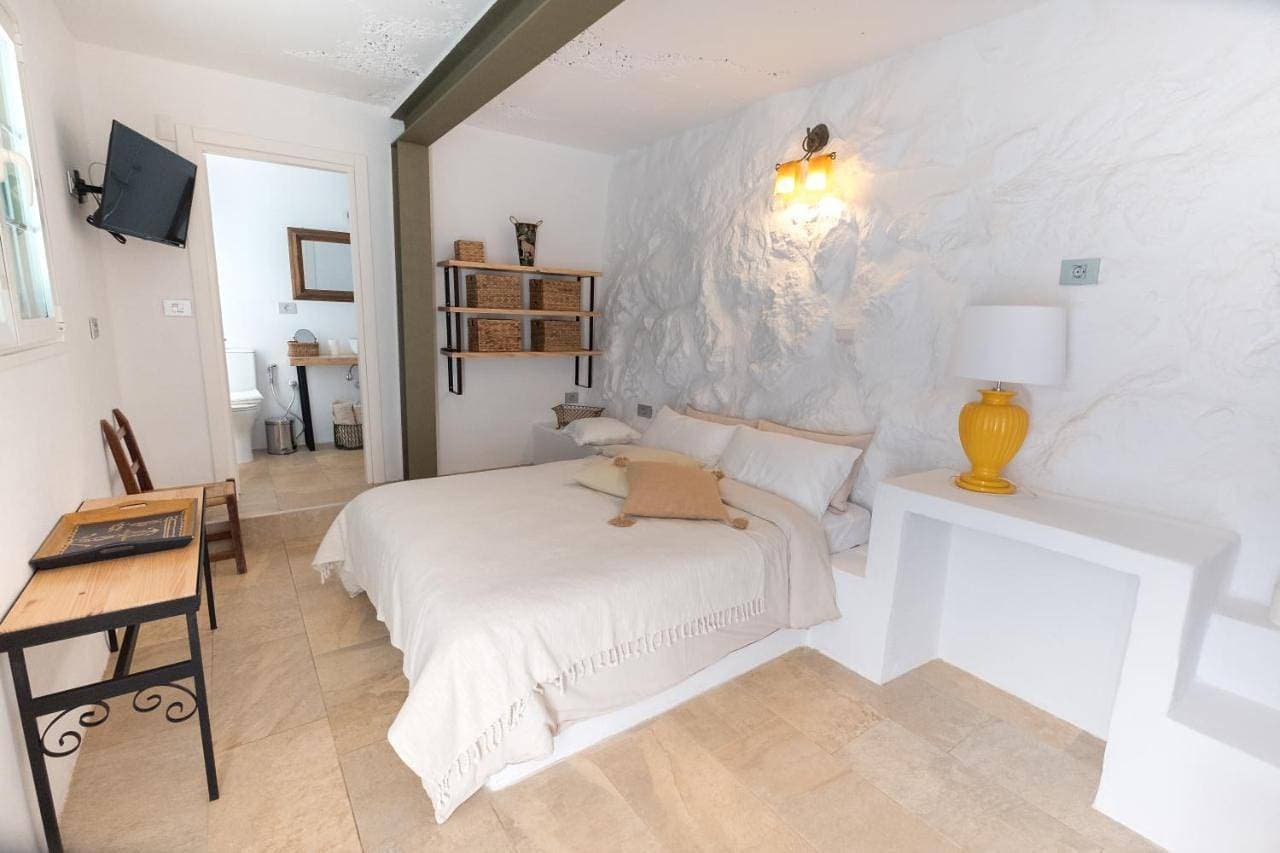 Foto 5 von 15: Double Room with Private Bathroom