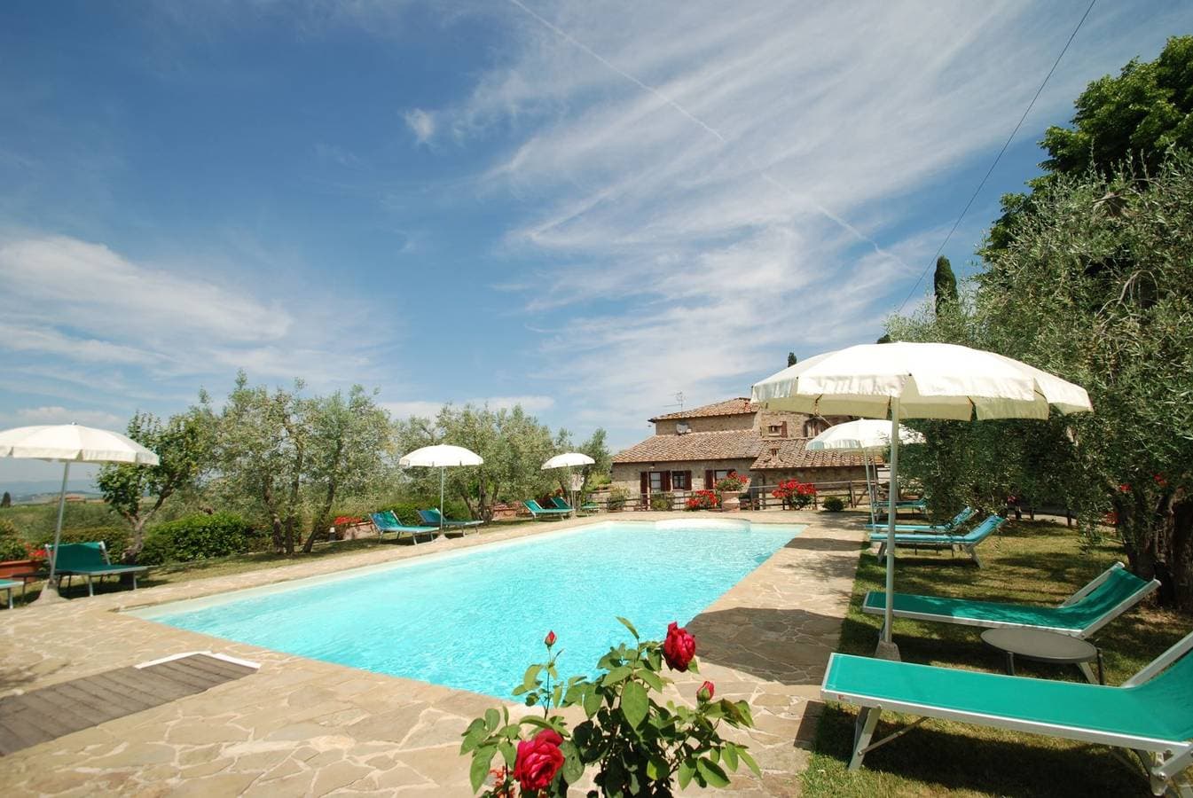 Foto 3 von 25: Villa für 4 Personen mit Pool