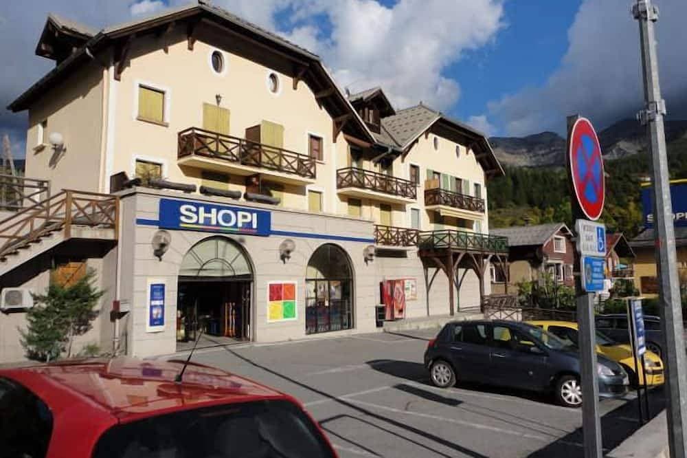 Foto 8 von 26: Geräumige Wohnung mit großer Terrasse in der Natur