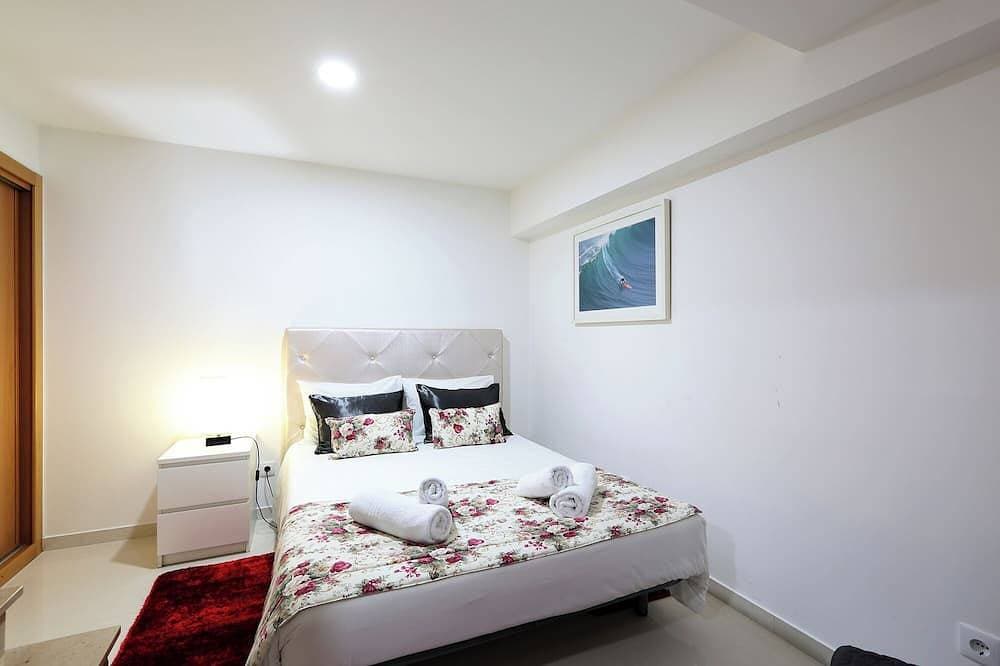 T1-Sunset Apartment 1