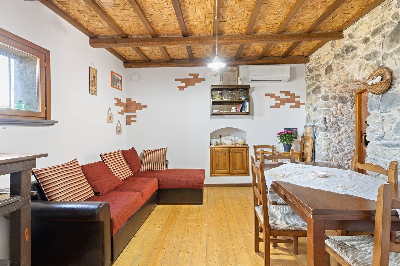 Foto 13 von 40: Ferienhaus 'Meravigliosa Terrazza' mit Meerblick, Wi-Fi und Klimaanlage