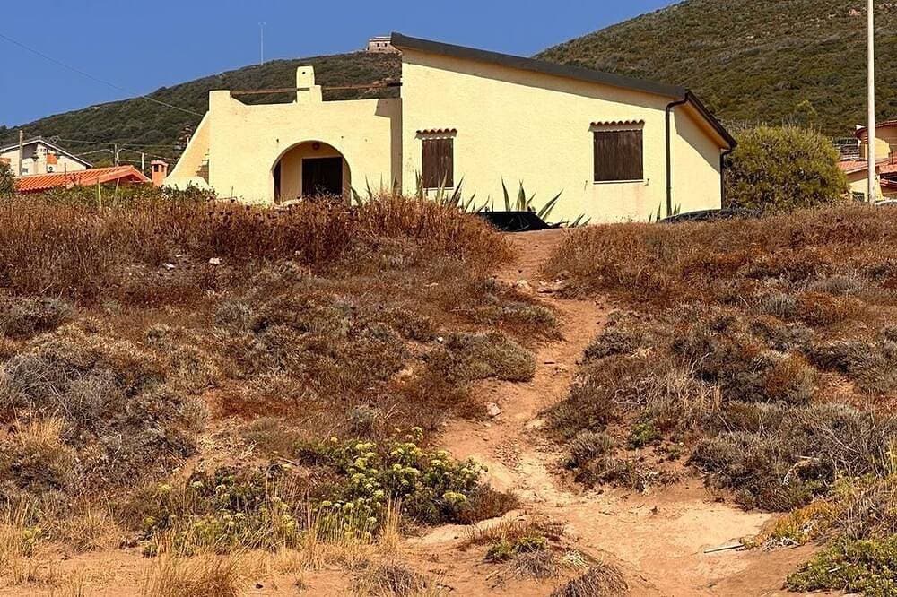Foto 3 von 15: Haus am Meer – nur wenige Schritte zum Strand, mit Garten & Terrasse