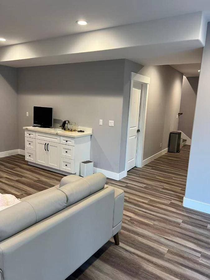 Rooms near Seatac airport on bus line 1