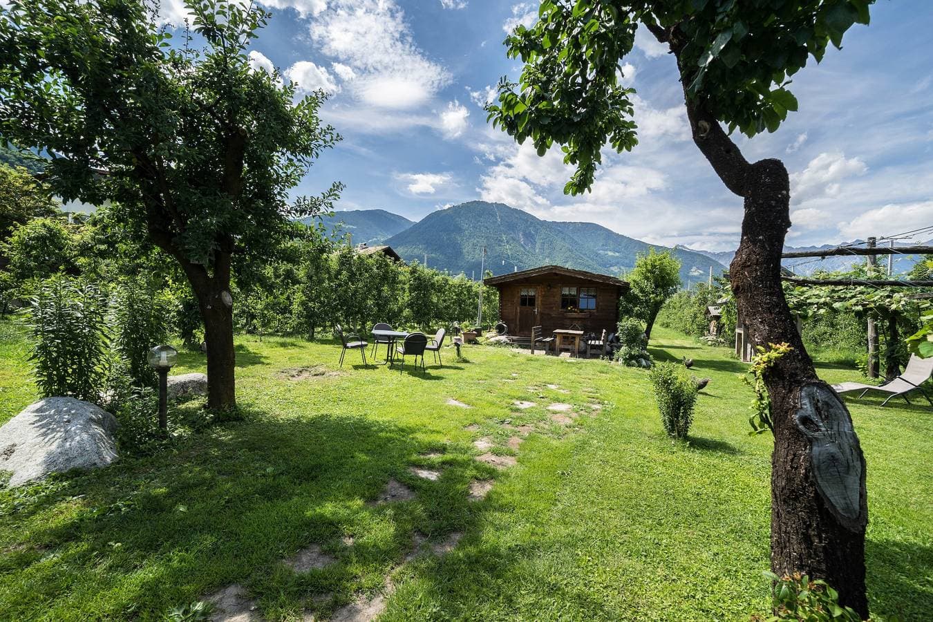 Foto 12 von 16: Ferienwohnung "Gantkofel Leilichhof" mit Bergblick, WLAN, Balkon & Garten