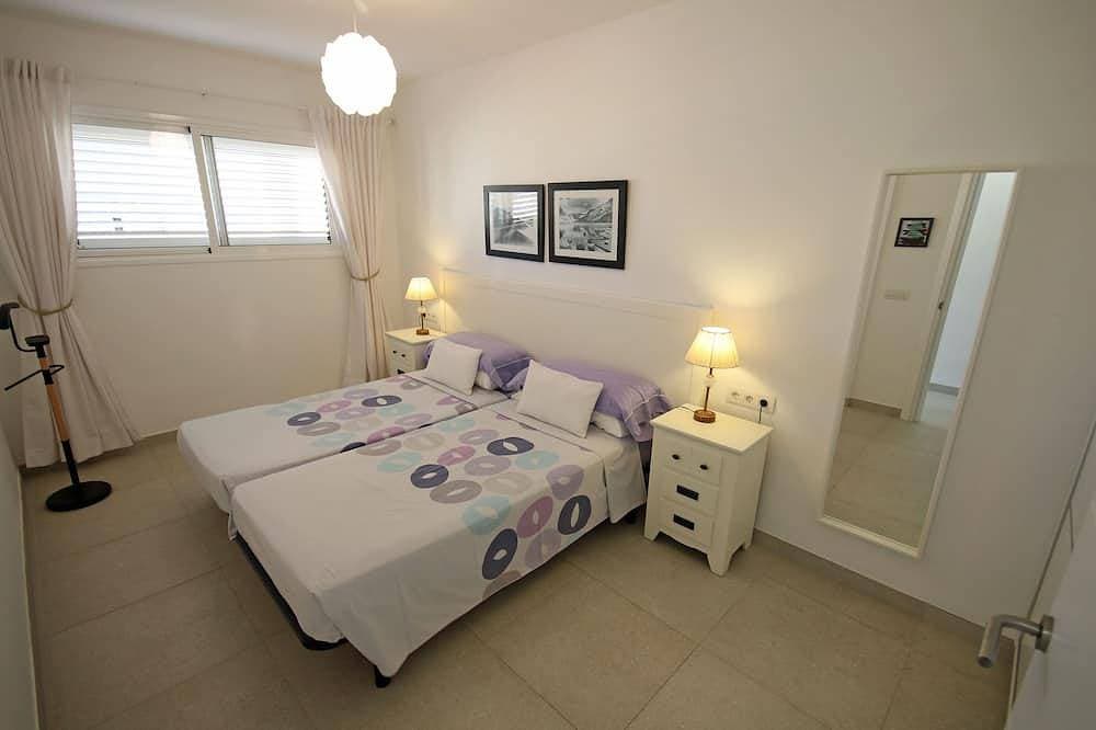 Foto 3 von 14: Apartment am Strand mit Parkplatz, Pool, kostenlosem WLAN, Meerblick, sonniger Balkon
