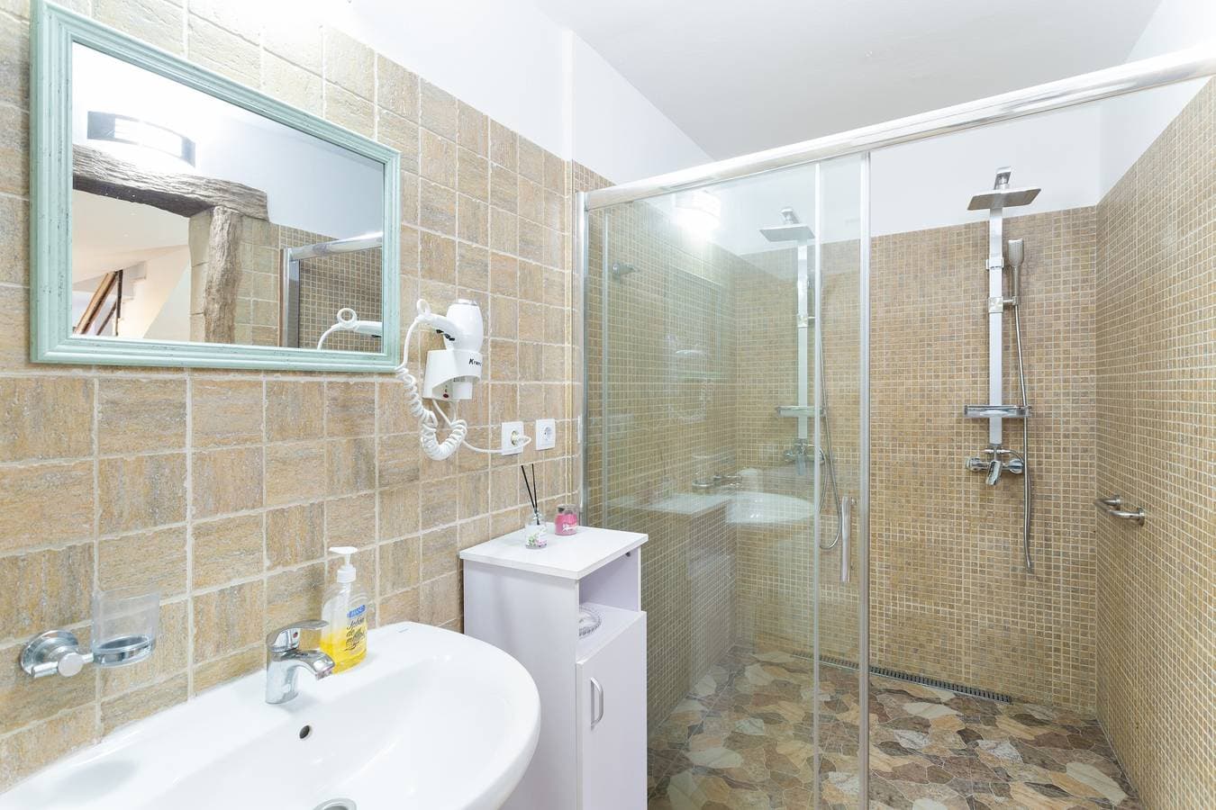 Foto 13 von 30: Ferienhaus 'Vivienda Vacacional Folillo' mit privatem Pool, WLAN und Klimaanlage