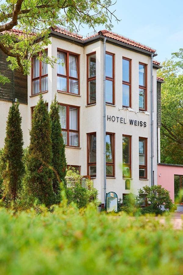 Hotel Weiss 1