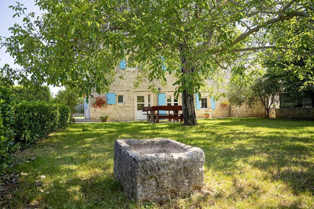 Foto 11 von 48: Ferienhaus Agricola * 2000 m2 Garten, privater Pool, Grill, WLAN